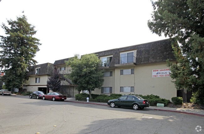 Alpine Apartments - Alpine Apartments