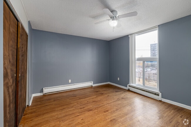 1BR, 1BA - 700SF - Bedroom - Greenfield Manor