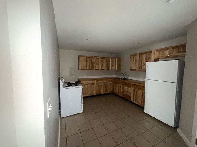 Photo - 300 Cedar St