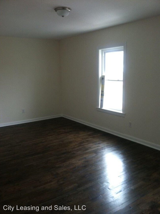 Bedroom - 1005 N 25th St