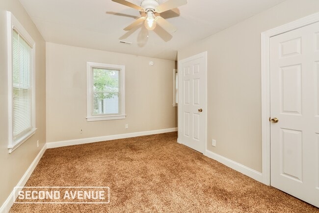 Photo - 3746 Kahlert Ave