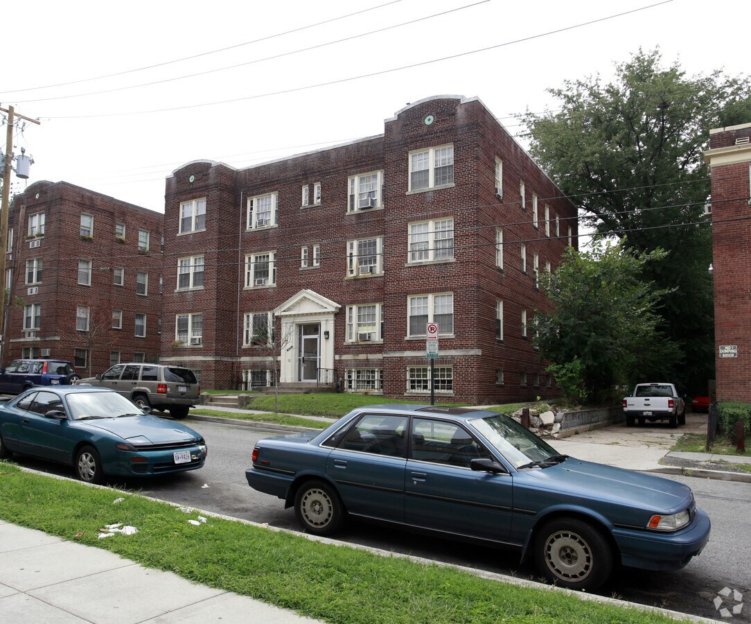Photo - 1420 Tuckerman St NW