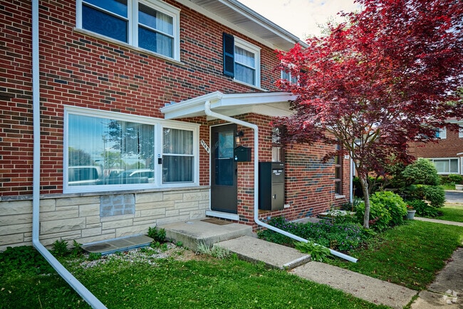 Building Photo - 926 N Boxwood Dr Rental