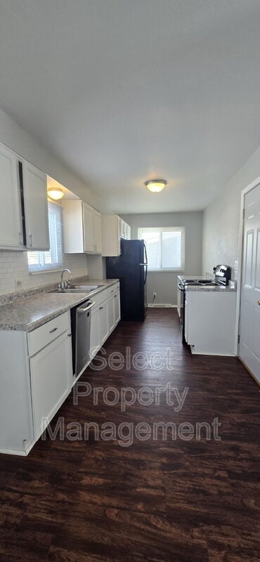 Photo - 2327 Deerwood Dr