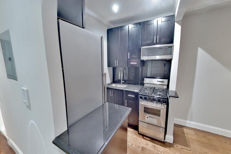 Photo - 145 E 26th St Unit 5A