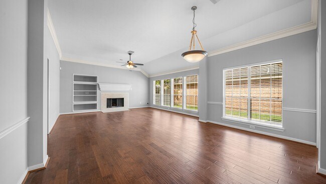 Photo - 58 W Sienna Pl
