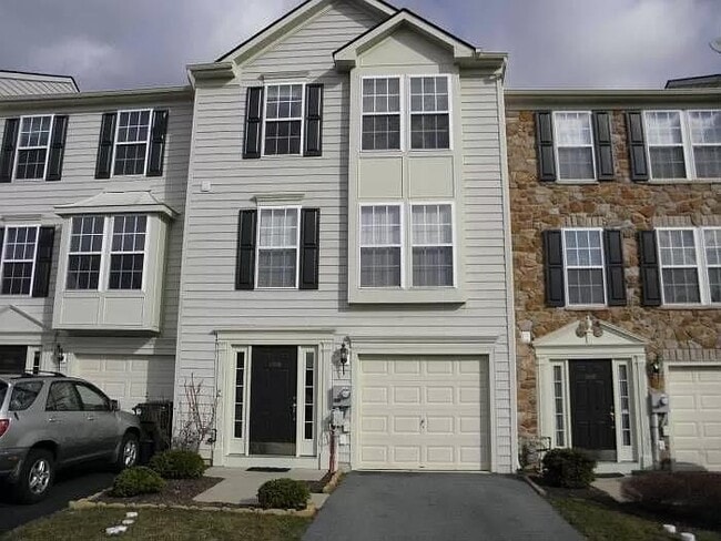 Photo - 1008 Sparrow Way Townhome
