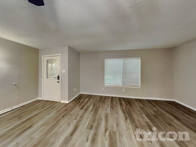 Photo - 1210 Green Hill Dr