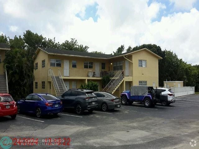 Building Photo - 460 Sunshine Dr Unit F2 Rental