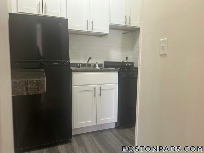Photo - 128 Allston St Unidad side