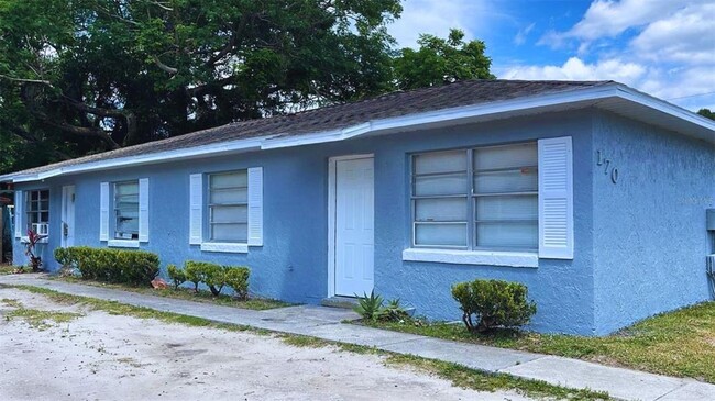Building Photo - 1700 Birchwood Cir Rental