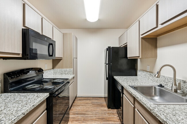 1BR, 1BA - 780SF - Kitchen