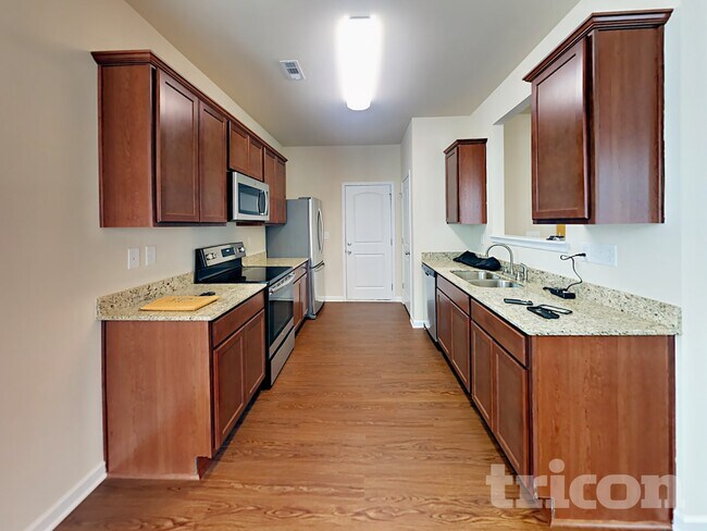 Photo - 2046 Aragon Lane