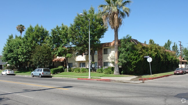 Building Photo - 7061 Whitsett Avenue