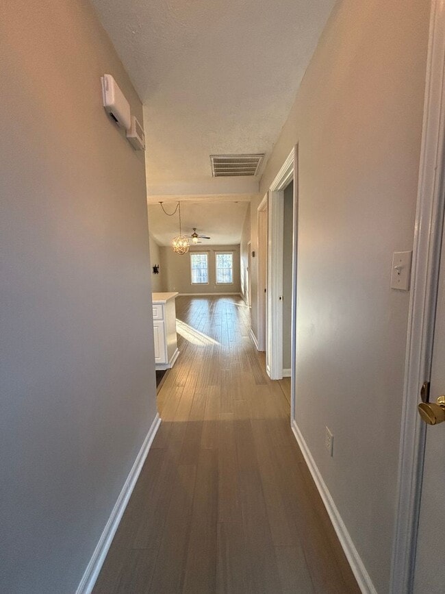 Photo - AVAILABLE NOW- LOW MAINTENANCE, MOVE-IN READY PATIO HOME IN NE COLUMBIA!!