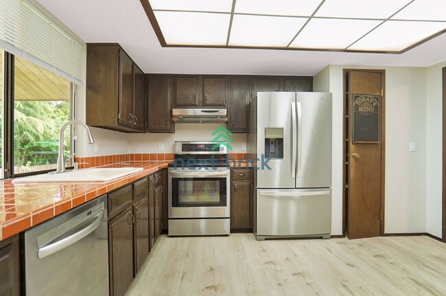 Photo - 5-bedroom, 3-bath Beautiful Single Family Home is Rent for Rent!