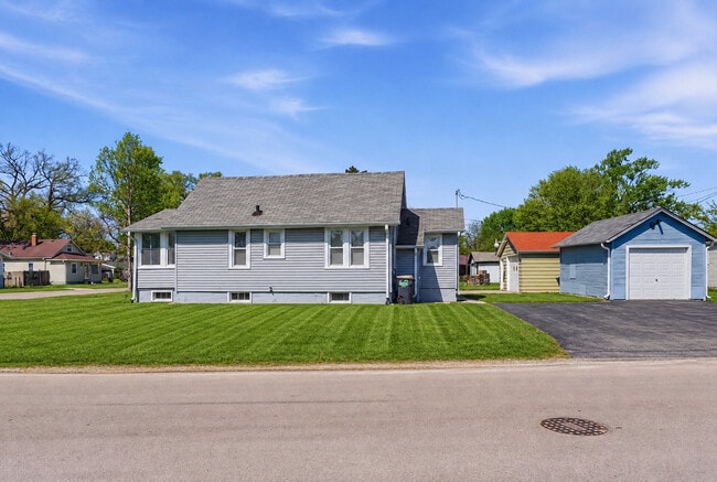 Photo - 809 W Park Ave
