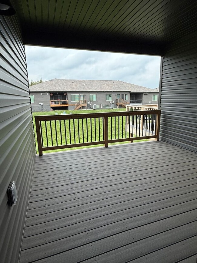 Photo - Beautiful 3 bedroom/3 bath daylight ranch ...