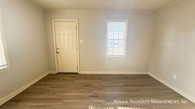 Photo - 2711 35th St