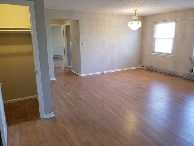 Photo - 13789 Cedar Rd