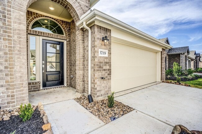 Photo - 3719 McCrary Falls Wy