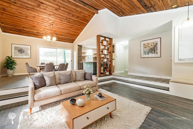 Photo - 863 Sage Ln NW