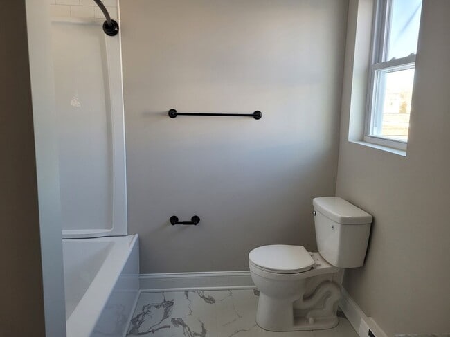 Photo - 2006 Washington Ave