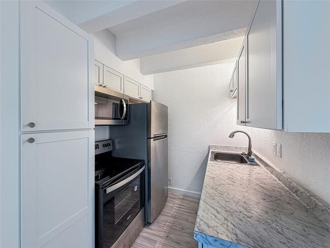 Photo - 5914 Lago Vista Way Unit C25