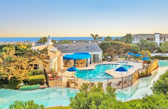 Photo - 300 Cagney Ln Unidad 212