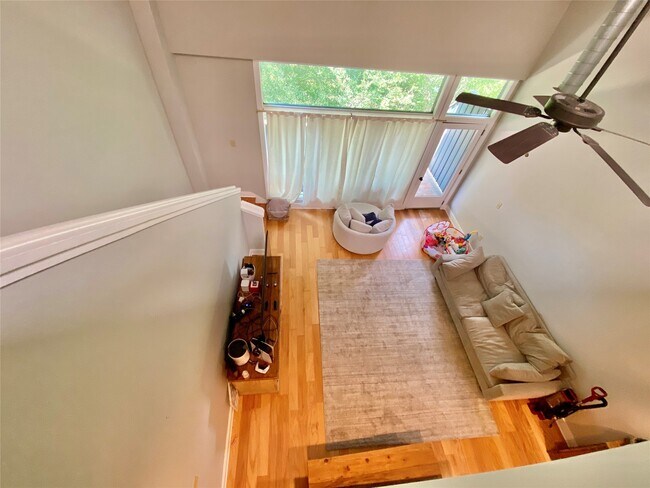 Photo - 254 W Washington St Unidad 6 Rental