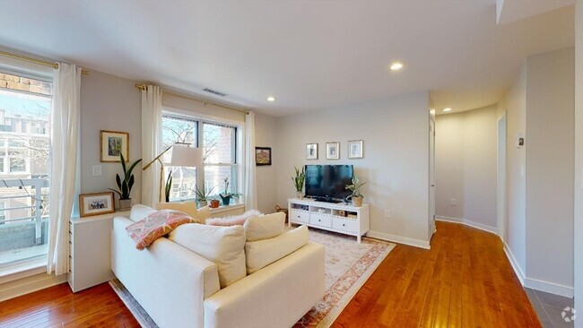 Building Photo - 20 Chestnut St Unit 308 Rental