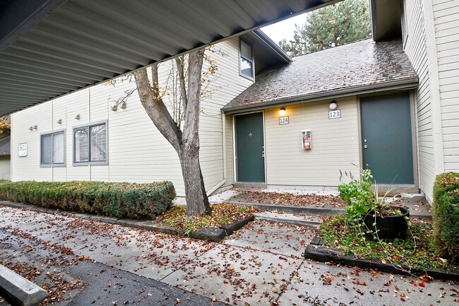 3 Bedroom 2 Bathroom SE Boise Condo - 3 Bedroom 2 Bathroom SE Boise Condo