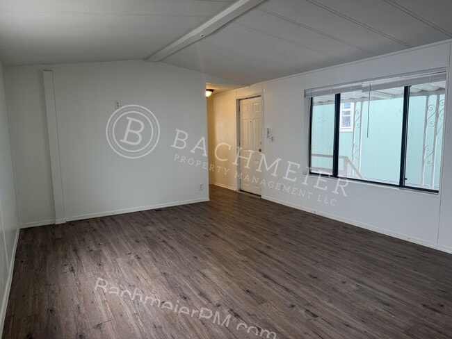 Photo - 2 Bedroom 2 Bathroom Single Family Home - Centrally Located
