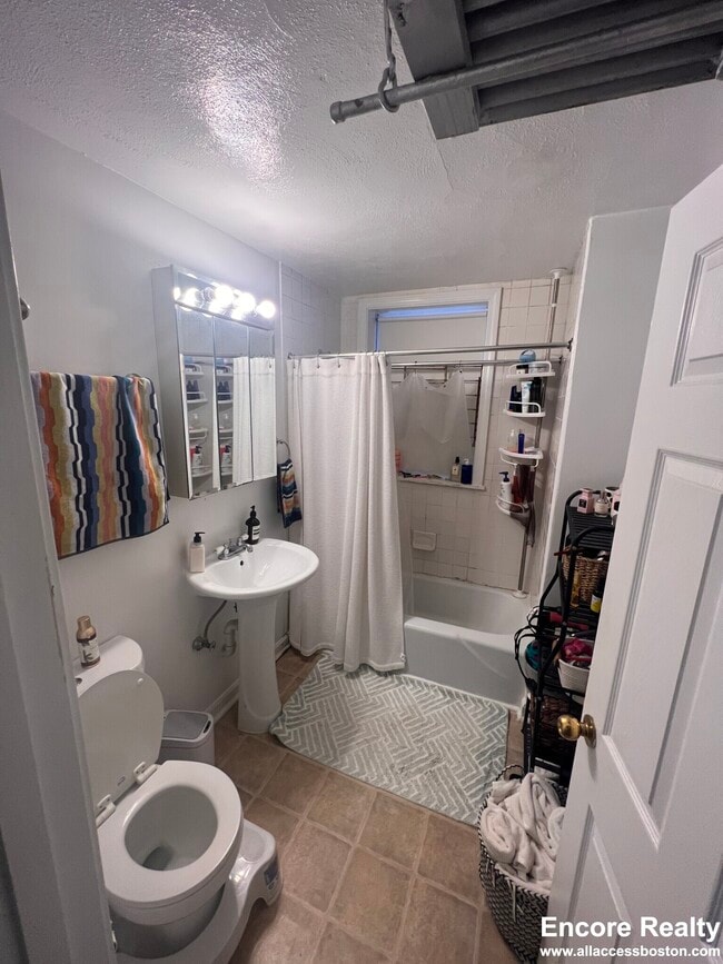 Photo - 14 Centre St Unit I