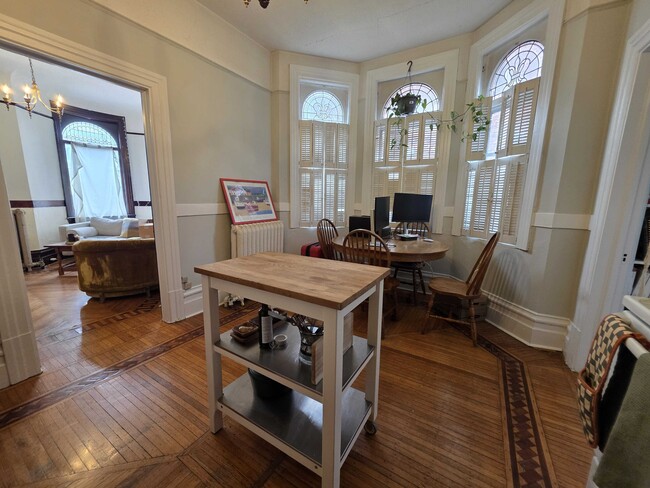 Photo - 102 Wellington St Unit 102