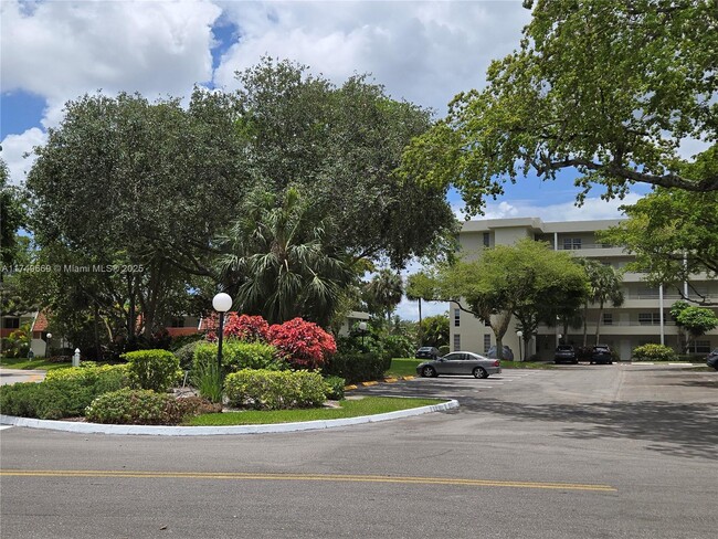 Photo - 821 Cypress Blvd Unidad 111 Rental