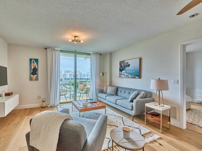 Photo - 610 Clematis St Unit 522