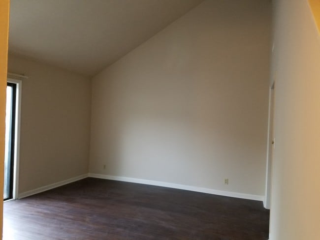 Upgraded Living room (The Inlet)