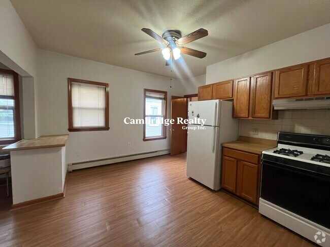 Building Photo - 6 Boston Ave Unit T Rental