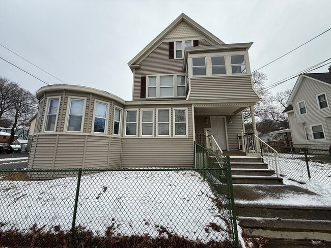 Building Photo - 132 Coburn Ave Unit 1