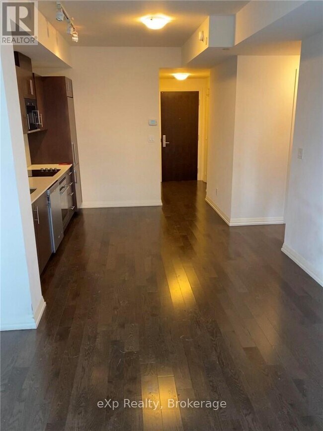 Photo - 460 Adelaide St E Unité 1831