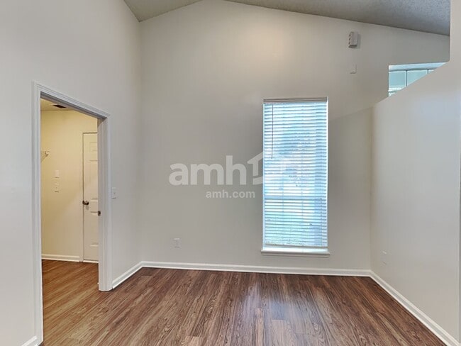 Photo - 927 Ashton Cove Terrace