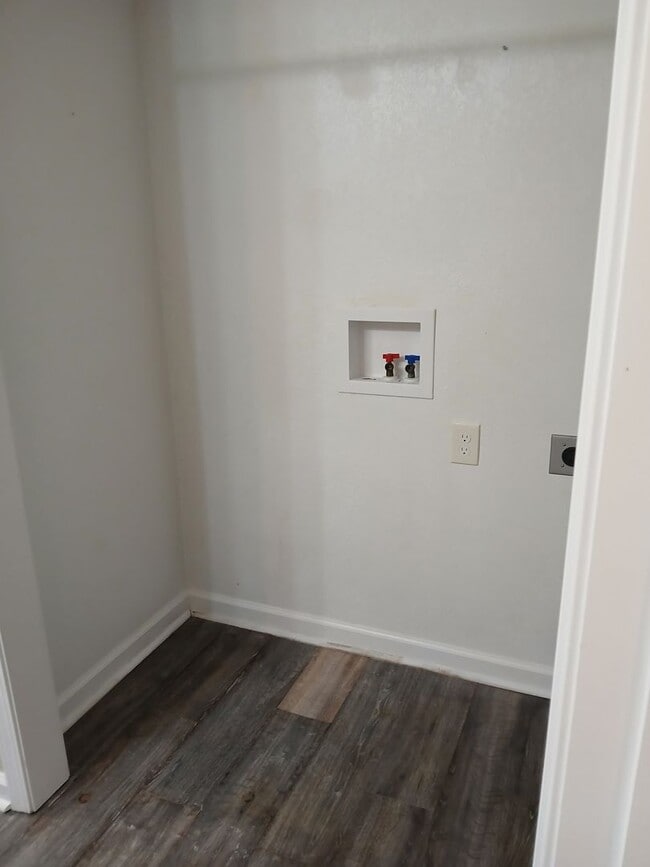 Photo - 101 Clark Ave Unidad 101 Clark Ave