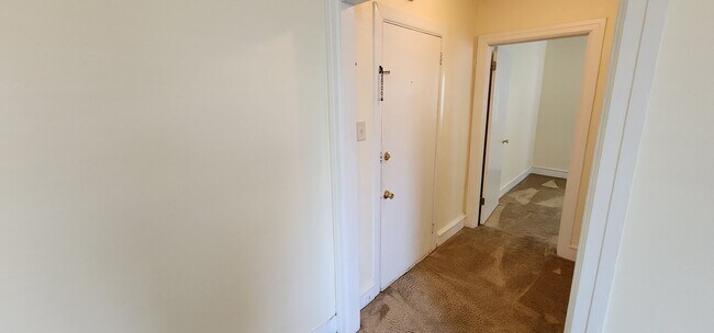 Photo - 33 S York Rd Unidad 33 S York 2A