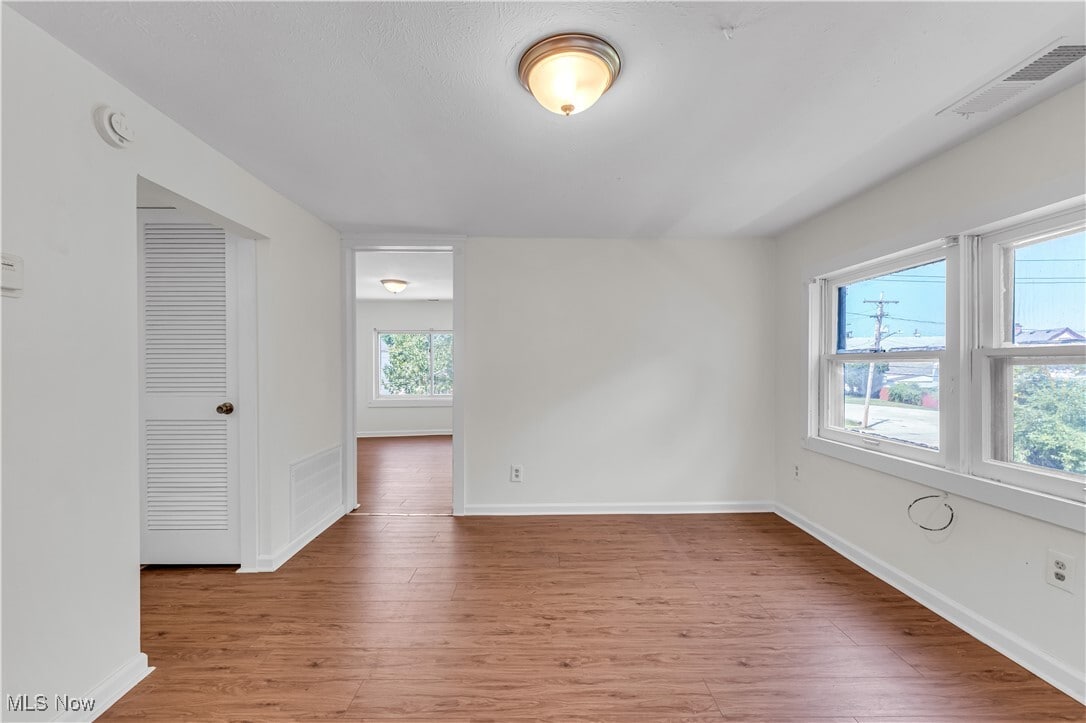 Photo - 3571 W 69th St Unidad 2/UP