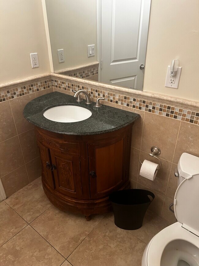 Private Bathroom - 2940 Military Ave
