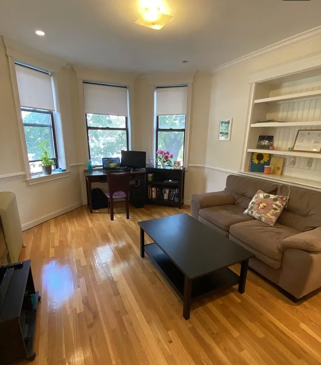 1353 Commonwealth Ave Unidad 1