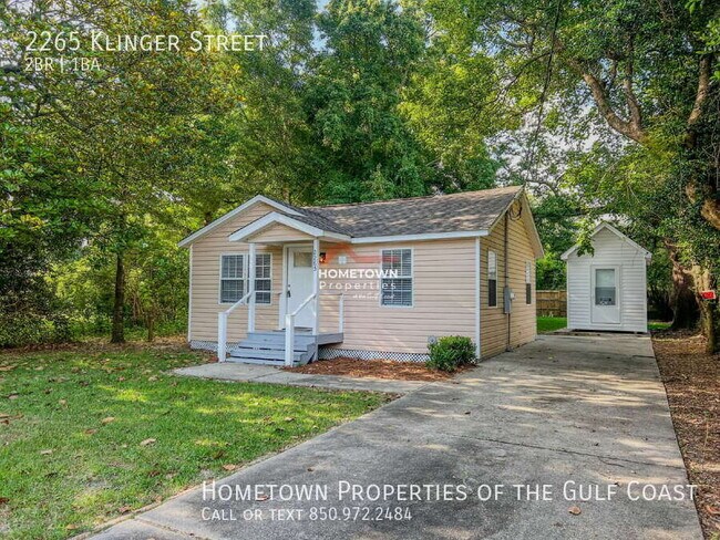 Photo - 2265 Klinger St