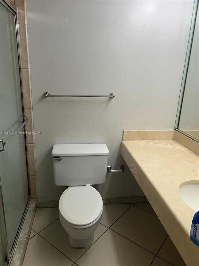 Photo - 6770 Indian Creek Dr Unit 14P