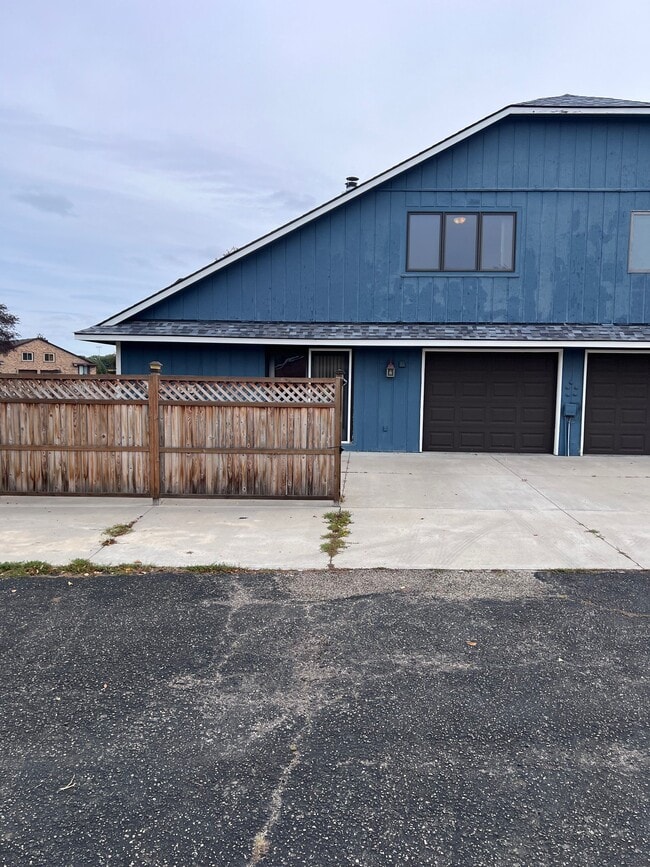 8320 144th St W